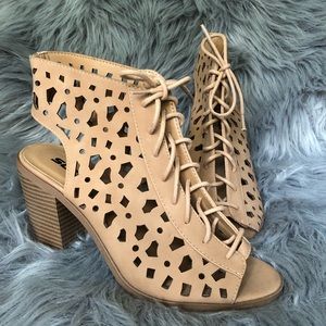 NEVER WORN!! Cut out lace up heel